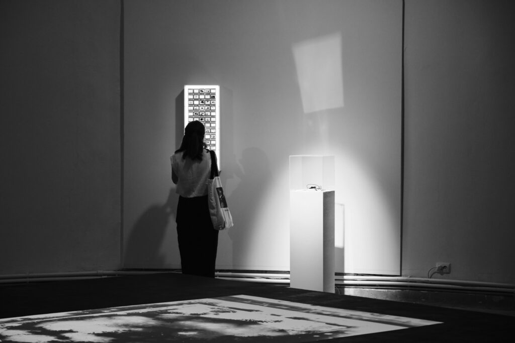 Tuula Närhinen, Drop Tracer, sound and video installation, 2011. CYFEST 15, HayArt Cultural Center. Photo: Jurgen Bunimovich.